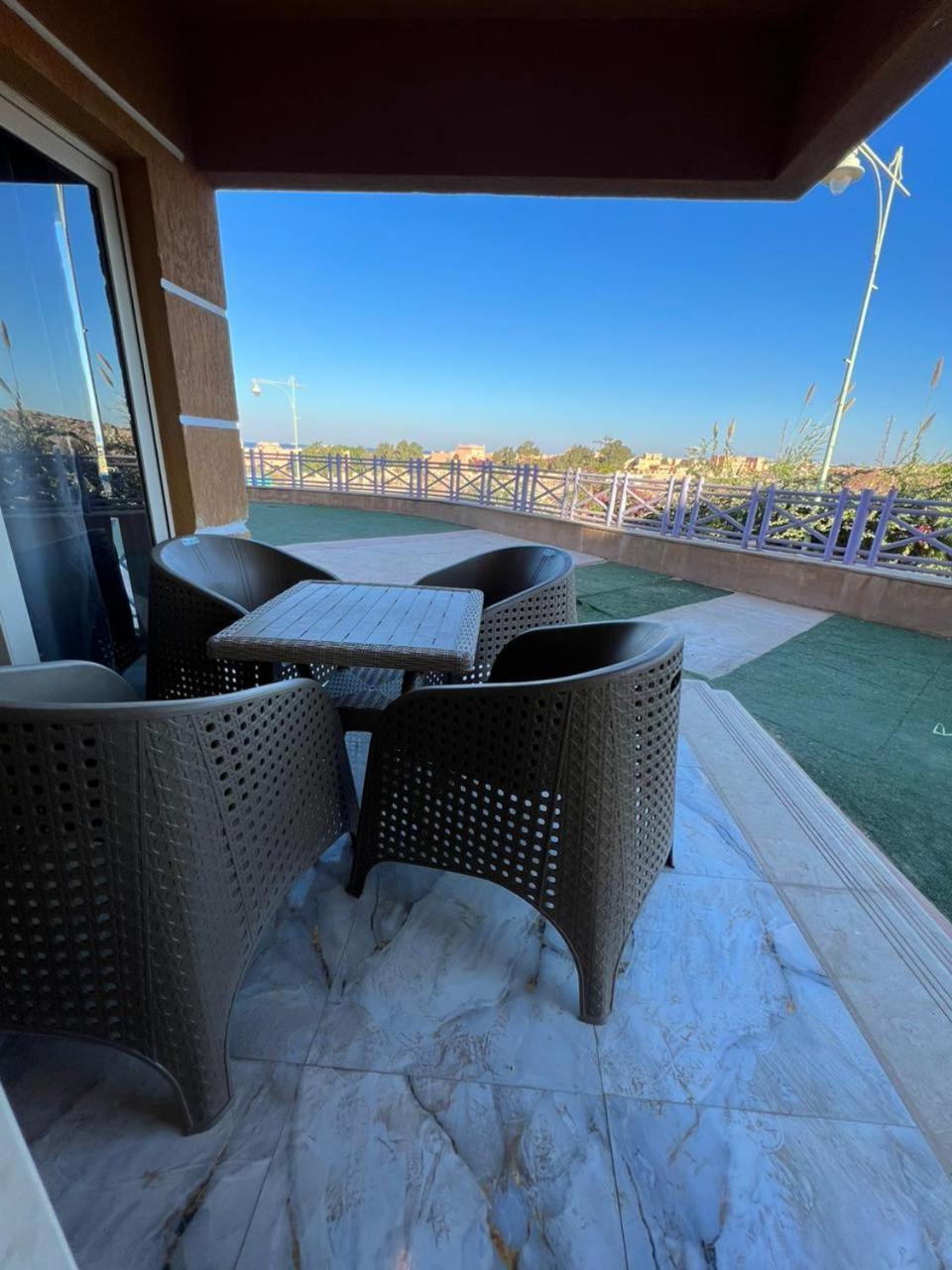 아인 수크나 Porto Sokna Water Front Ground Floor Family Only 빌라 외부 사진