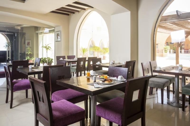 아인 수크나 Porto Sokna Water Front Ground Floor Family Only 빌라 외부 사진